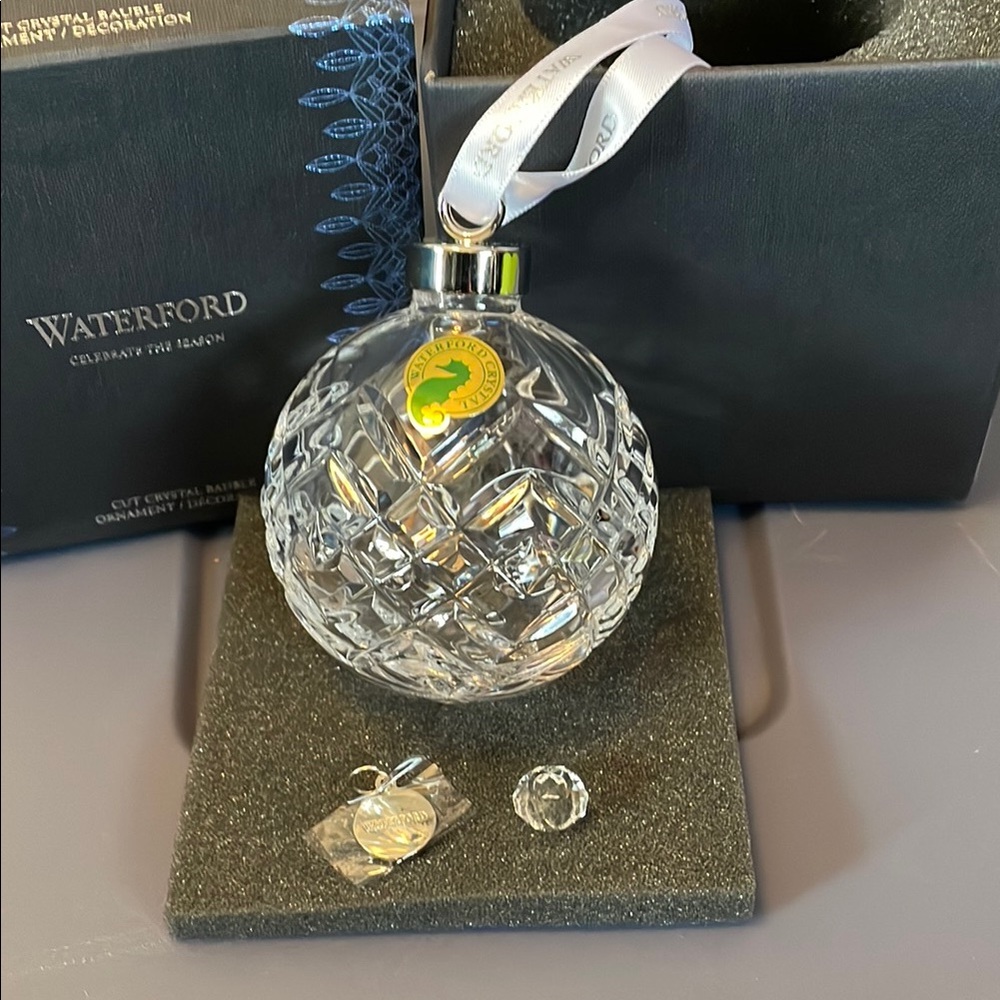 Waterford Crystal Ornament with Box - Picture 3 of 10
